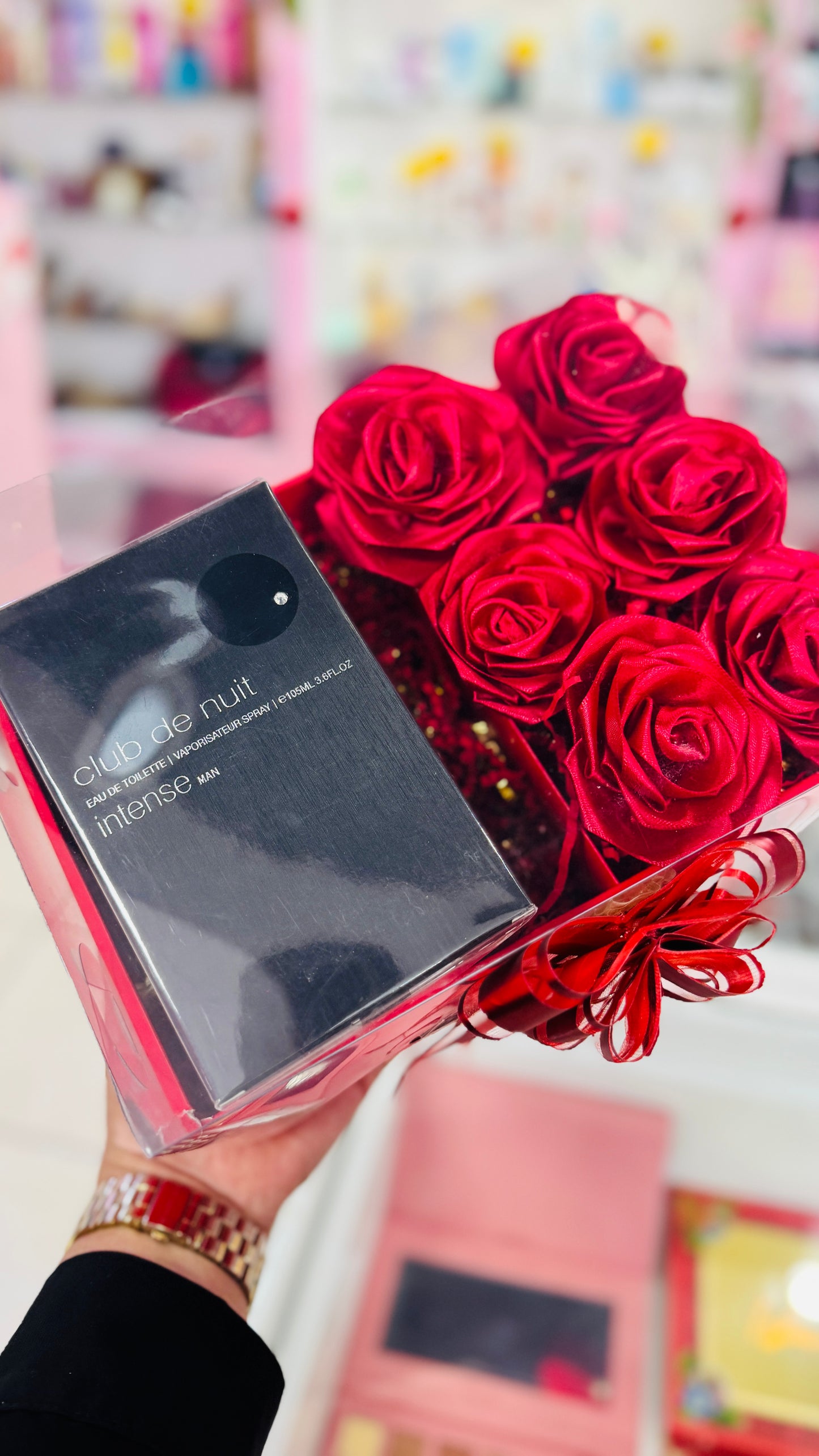 Arreglo Perfume + Rosas