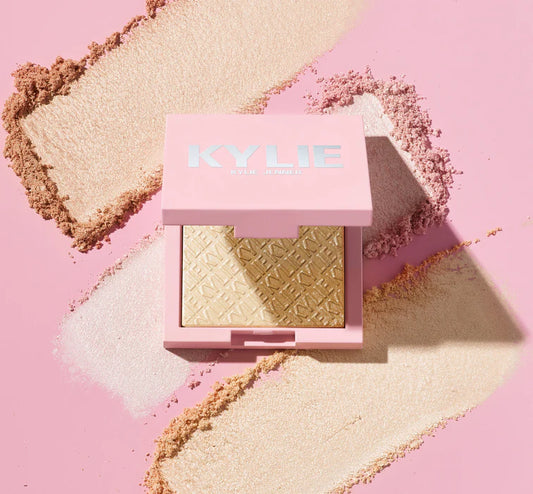 Kylie Kylighter Pressed Illuminating Powder “Queen Drip”